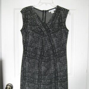 Liz Claiborne Women Dress Black & White Sleeveless V Neck Size M